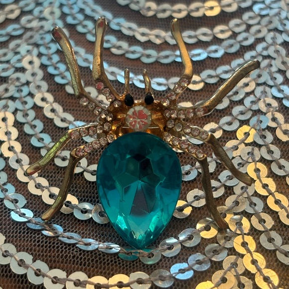 Gold Spider Ring with Blue Gem - Picture 2 of 9